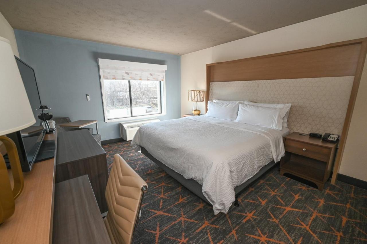 Holiday Inn Cleveland-Mayfield By Ihg Eksteriør billede