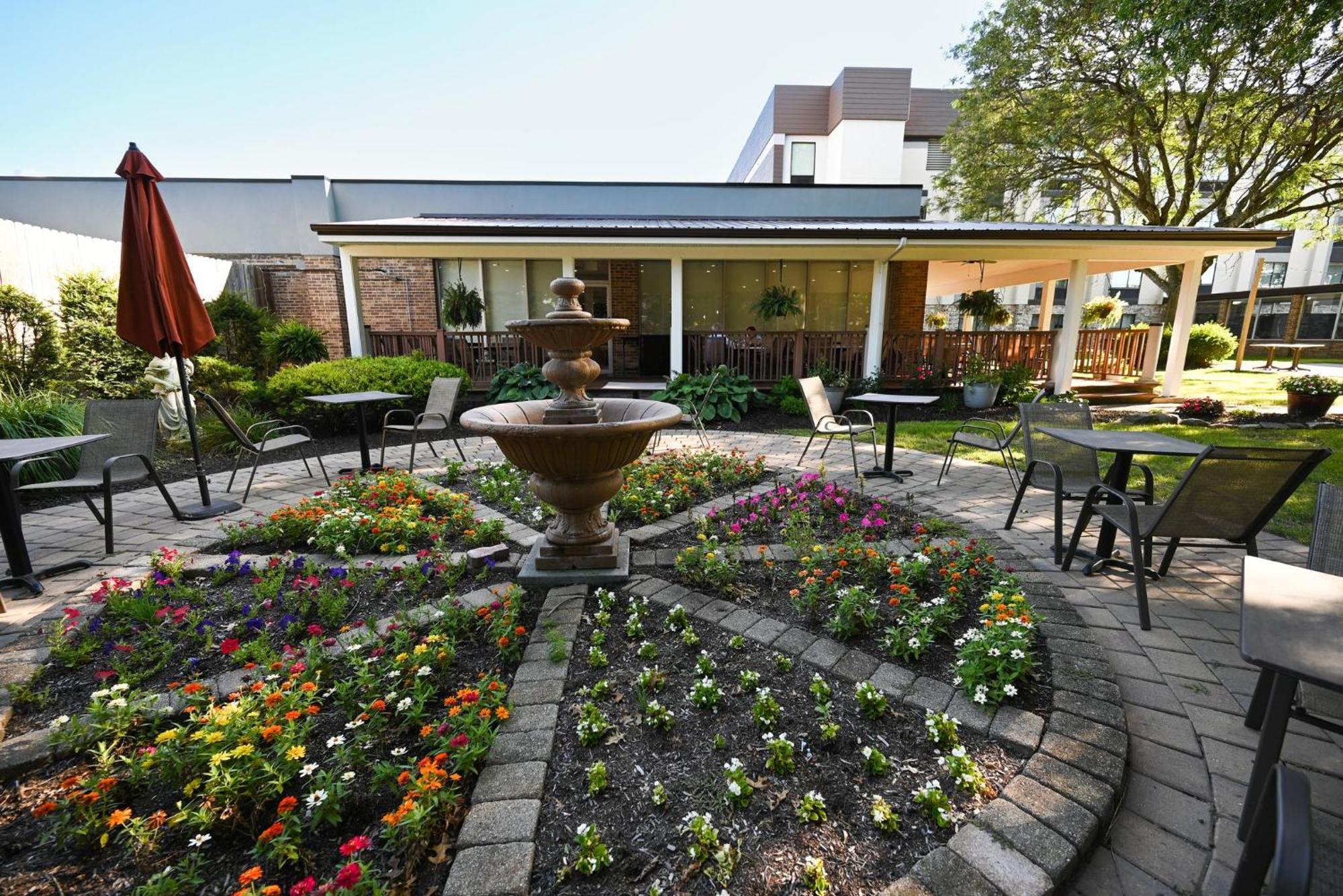 Holiday Inn Cleveland-Mayfield By Ihg Eksteriør billede
